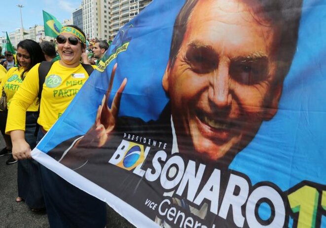 Des supporters de Bolsonaro, le 21 octobre, à Rio de Janeiro. © Reuters Des supporters de Bolsonaro, le 21 octobre, à Rio de Janeiro. © Reuters