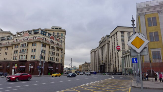 La Douma d'Etat fait face à l'Hôtel Moskva,, qu'on a dit dessiné par Staline et récemment reconstruit. © CB La Douma d'Etat fait face à l'Hôtel Moskva,, qu'on a dit dessiné par Staline et récemment reconstruit. © CB