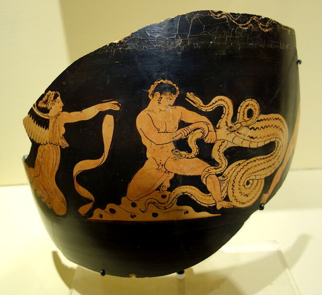 fragmentary-jar-with-scene-of-herakles-slaying-the-hydra-of-lerna-south-italy-375-340-bc-ceramic-fitchburg-art-museum-dsc08671 fragmentary-jar-with-scene-of-herakles-slaying-the-hydra-of-lerna-south-italy-375-340-bc-ceramic-fitchburg-art-museum-dsc08671