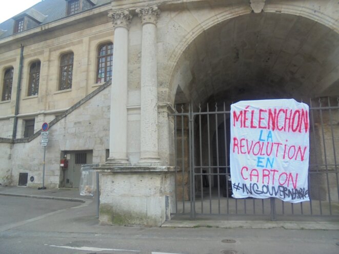la-revolution-en-carton