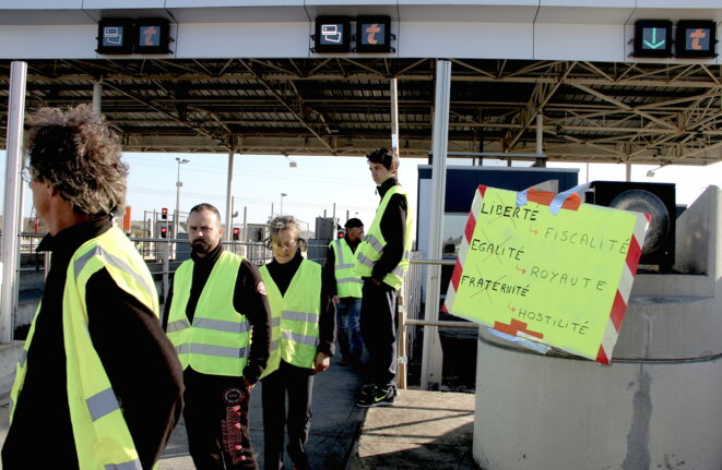 Des manifestants au péage de Montgiscard, dans la périphérie de Toulouse. © ER Des manifestants au péage de Montgiscard, dans la périphérie de Toulouse. © ER