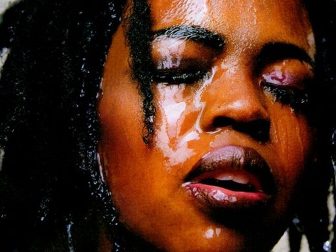 http-eskipaper-com-images-lauryn-hill-5