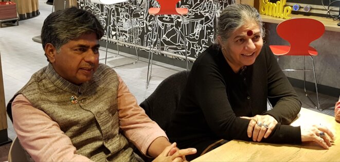 Rajagopal et Vandana Shiva, le 8 novembre 2018 © Benjamin Joyeux Rajagopal et Vandana Shiva, le 8 novembre 2018 © Benjamin Joyeux