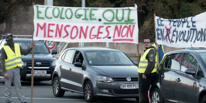 Un peu simpliste leur histoire de transition !