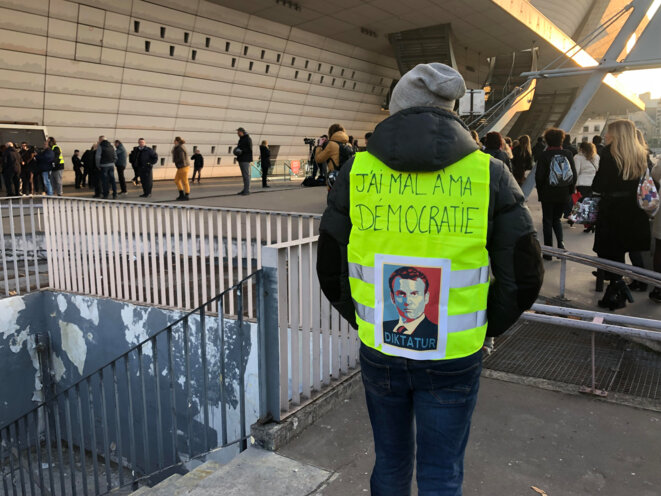 Scenes from the first 'gilets jaunes' protests in Paris, November 17th, 2018. © E.S.