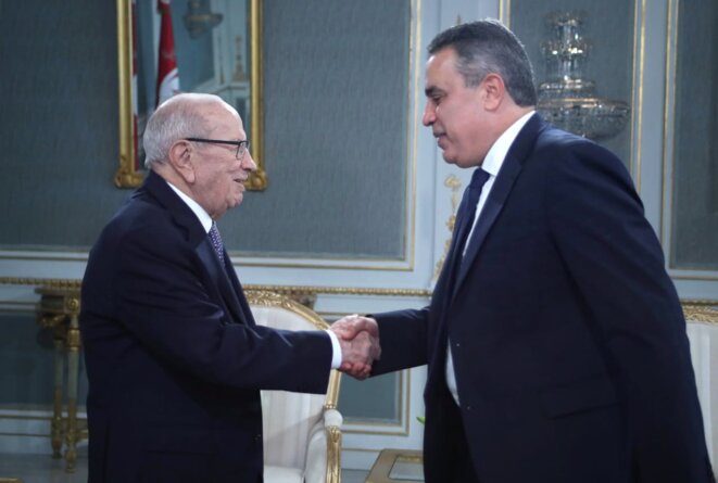Rencontre le 28 novembre dernier entre le Président Essebsi et Mehdi Jomaa, fondateur d'Al Badil Ettounsi Rencontre le 28 novembre dernier entre le Président Essebsi et Mehdi Jomaa, fondateur d'Al Badil Ettounsi