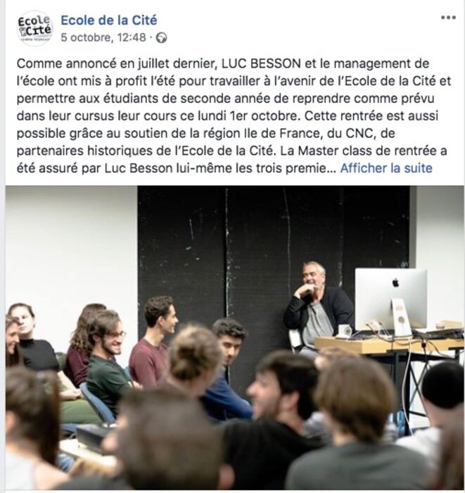 Facebook post showing Luc Besson leading a class at the École de la Cité in October 2018. © Facebook page of the Cité du Cinéma school