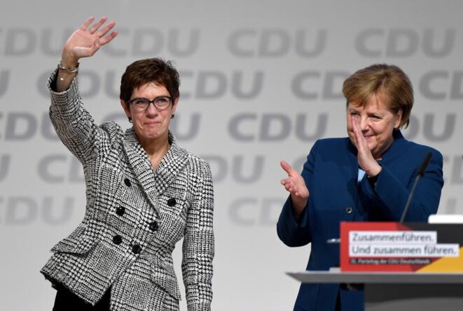 Annegret Kramp-Karrenbauer et Angela Merkel le 7 décembre, à Hambourg. © Reuters Annegret Kramp-Karrenbauer et Angela Merkel le 7 décembre, à Hambourg. © Reuters