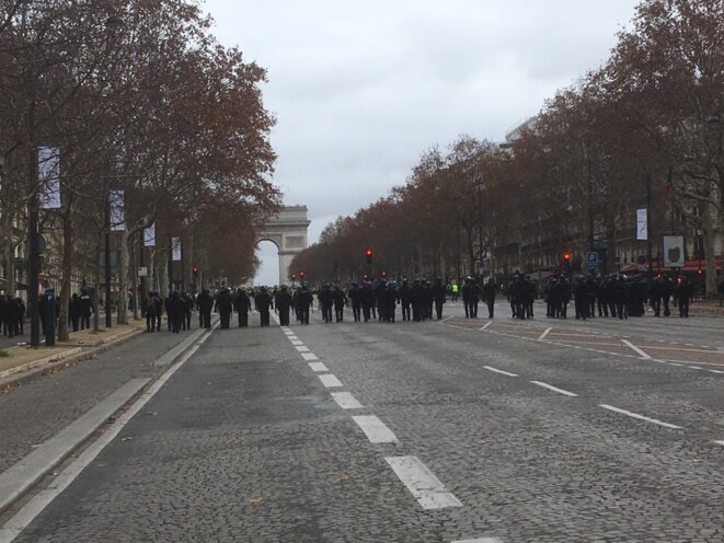 Avenue de la Grande armée. © L. D. Avenue de la Grande armée. © L. D.