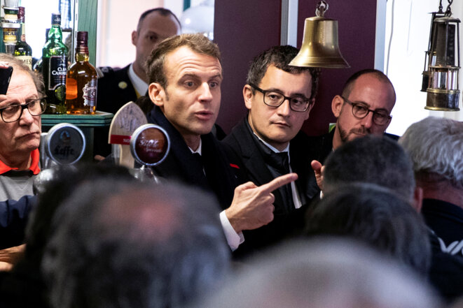 Emmanuel Macron et Gérald Darmanin à Lens (Pas-de-Calais), le 9 novembre. © Reuters