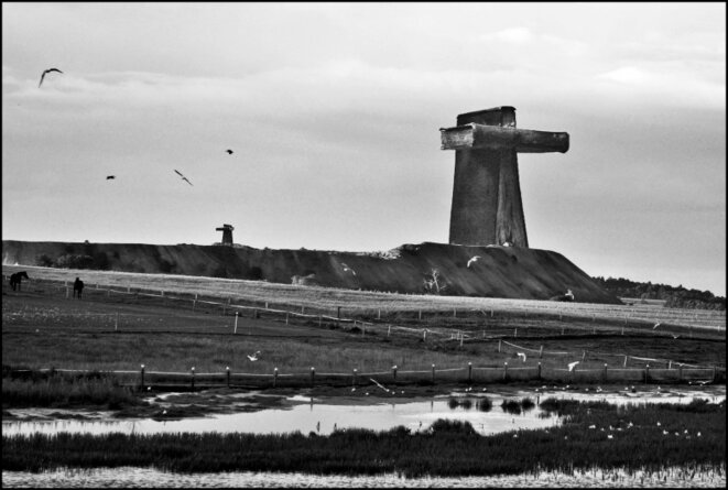 Imaginer les contre-savoirs. John Latham : théorie, filiation, héritage