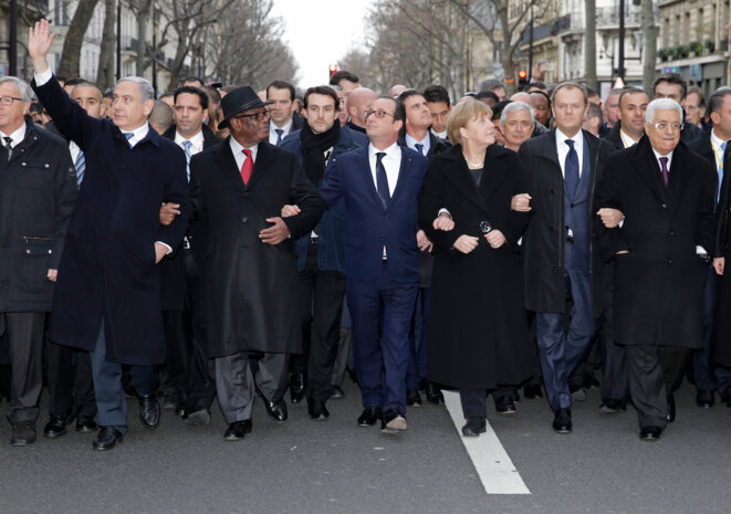 Netanyahou à Paris en janvier 2015, lors de la marche en commémoration des attentats à “Charlie Hebdo” et à l'HyperCacher de la porte de Vincennes. © Reuters Netanyahou à Paris en janvier 2015, lors de la marche en commémoration des attentats à “Charlie Hebdo” et à l'HyperCacher de la porte de Vincennes. © Reuters
