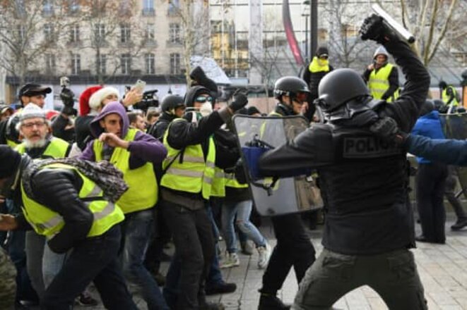 Marche Des Gilets Jaunes Citoyens Contre Les Violences De