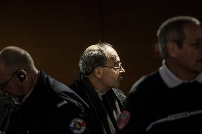 Le cardinal Philippe Barbarin, au troisième jour du procès au tribunal correctionnel de Lyon, le 9 janvier 2019. © Alberto Campi Le cardinal Philippe Barbarin, au troisième jour du procès au tribunal correctionnel de Lyon, le 9 janvier 2019. © Alberto Campi