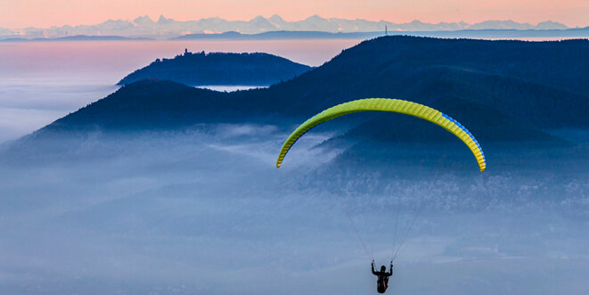 (14) Frantisek Zvardon meets... Eric Schultz