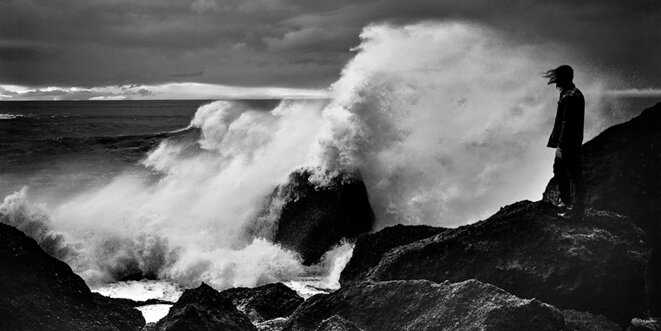 (18) Frantisek Zvardon meets... Xavier Gorce