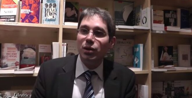 Benoît Quennedey, lors d'une rencontre avec des lecteurs, vante les bienfaits de l'économie nord-coréenne. © Capture d'écran. Benoît Quennedey, lors d'une rencontre avec des lecteurs, vante les bienfaits de l'économie nord-coréenne. © Capture d'écran.