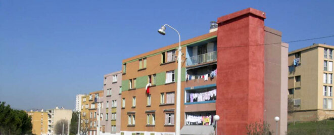 Déracinement et mépris souverain