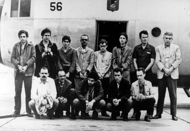 Les prisonniers échangés contre l'ambassadeur américain au Brésil en 1969. © Photo prise par des militaires en 1969 Les prisonniers échangés contre l'ambassadeur américain au Brésil en 1969. © Photo prise par des militaires en 1969