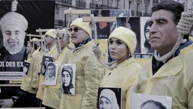 Manifestation à Paris contre la venue de Rohani en France en janvier 2016 © http://javaddabiran.blogspot.com/ Manifestation à Paris contre la venue de Rohani en France en janvier 2016 © http://javaddabiran.blogspot.com/