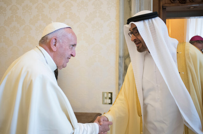 Du 3 au 5 février 2019, la visite du pape François est programée aux Émirats arabes unis. © Thierry Paul Valette , gilets jaunes citoyens