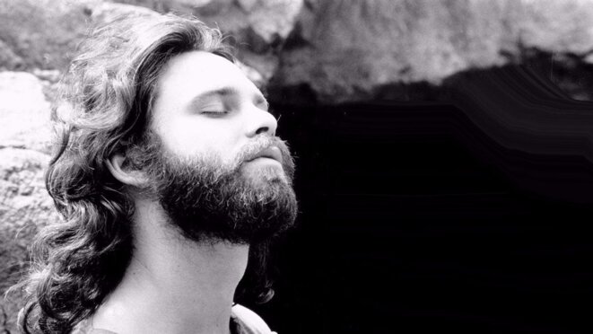 Du rock à la poésie il n'y a qu'une porte... © James Douglas Morrison Du rock à la poésie il n'y a qu'une porte... © James Douglas Morrison
