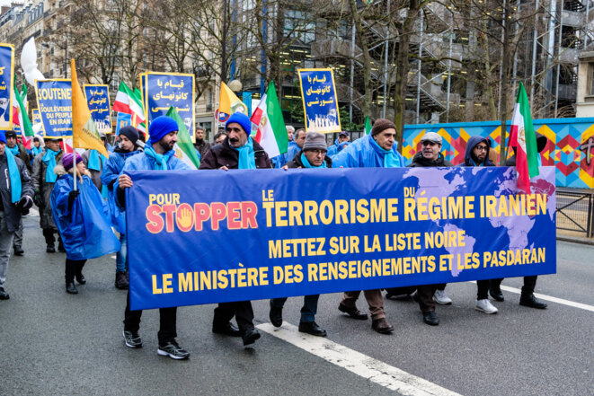 iran; la diaspora a manifesté vendredi contre le terrorisme des mollahs en Europe contre l'opposition démocratique du CNRI. iran; la diaspora a manifesté vendredi contre le terrorisme des mollahs en Europe contre l'opposition démocratique du CNRI.