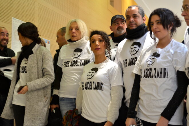 Gilets jaunes et militants pro-palestiniens au tribunal de grande instance d'Avignon le 7 février 2019. © LF
