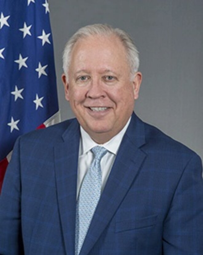 Tom Shannon © wikipedia commons Tom Shannon © wikipedia commons