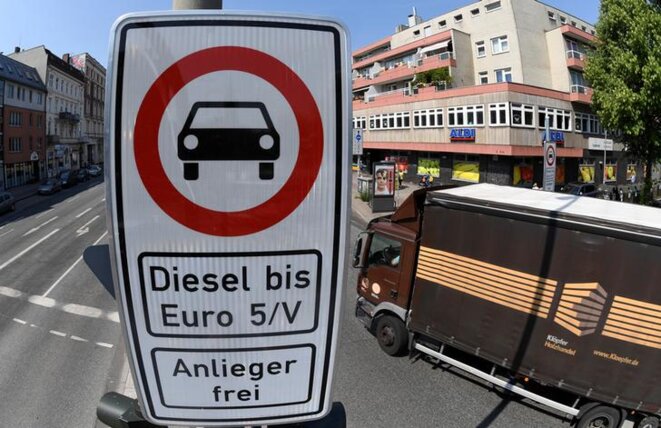 L'interdiction faite aux véhicules diesels de circuler dans le centre-ville de Hambourg est entrée en vigueur le 1er mai 2018. © Reuters L'interdiction faite aux véhicules diesels de circuler dans le centre-ville de Hambourg est entrée en vigueur le 1er mai 2018. © Reuters
