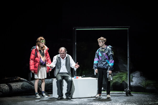 Scène de "Rien ne se passe jamais comme prévu" © Simon Gosselin Scène de "Rien ne se passe jamais comme prévu" © Simon Gosselin