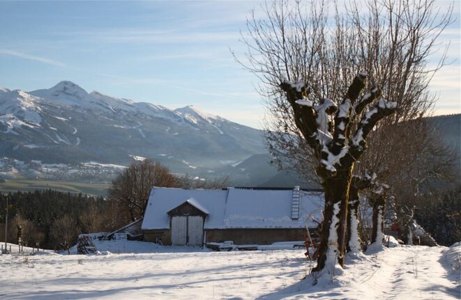 Chemin d'hiver en Vercors © Patrice Morel (décembre 2018) Chemin d'hiver en Vercors © Patrice Morel (décembre 2018)