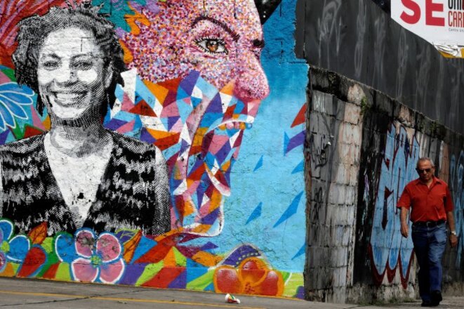 Une murale commémorant Marielle Franco réalisée près du lieu de son assassinat. © Reuters Une murale commémorant Marielle Franco réalisée près du lieu de son assassinat. © Reuters