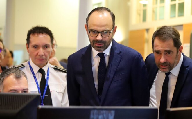 Frédéric Dupuch, le patron des DAR, aux côtés d’Édouard Philippe et de Christophe Castaner. © Services du Premier ministre Frédéric Dupuch, le patron des DAR, aux côtés d’Édouard Philippe et de Christophe Castaner. © Services du Premier ministre