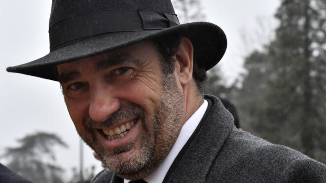 Il est beau, on dirait du veau... Il est beau, on dirait du veau...