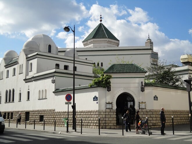 ISLAM : Vertus et dommages d'une religion controversée