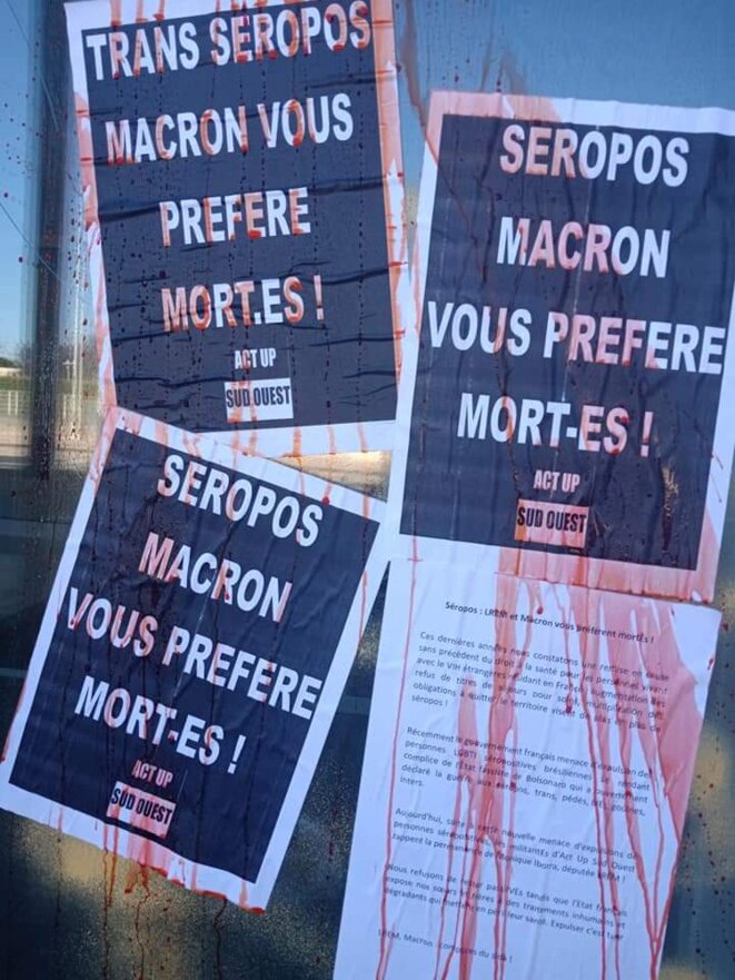 Photo : Act Up-Sud Ouest Photo : Act Up-Sud Ouest