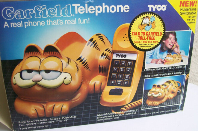 tyco-garfield-phone-package