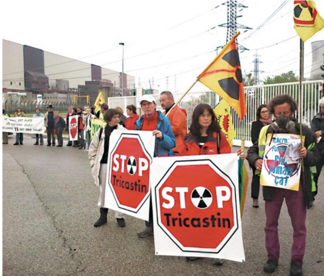 Manifestation en 2013 pour la fermeture de la centrale nucléaire de Tricastin (site de Sortir du nucléaire). © Sortir du nucléaire