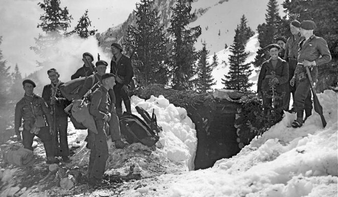 Maquisards du Grand Bornand montés aux Glières © Raymond Périllat Maquisards du Grand Bornand montés aux Glières © Raymond Périllat