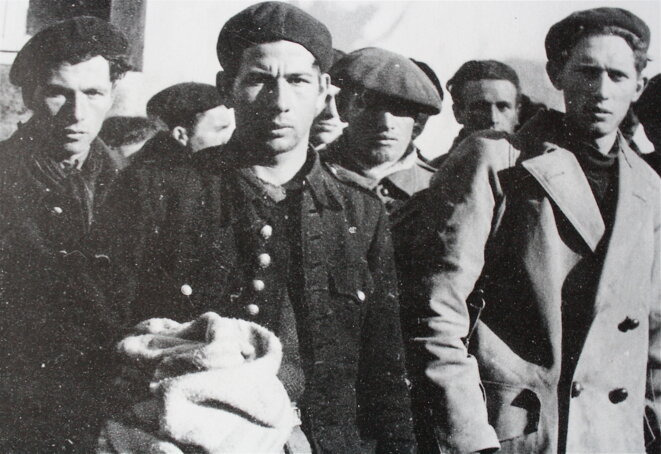 Maquisards des Glières prisonniers de la milice de Vichy © Collection NBC Maquisards des Glières prisonniers de la milice de Vichy © Collection NBC