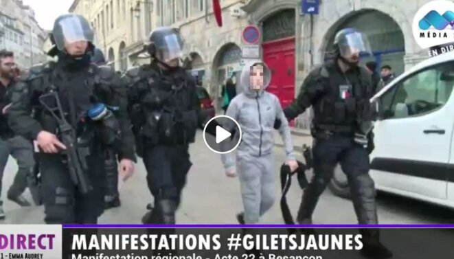 Enfant arrêté par la police à Besançon le 13 avril 2019 © Radio Bip Enfant arrêté par la police à Besançon le 13 avril 2019 © Radio Bip