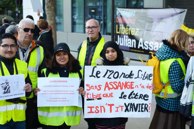 Rassemblement pour Assange, siege du Monde. 13/04/2019. © basicblog Rassemblement pour Assange, siege du Monde. 13/04/2019. © basicblog