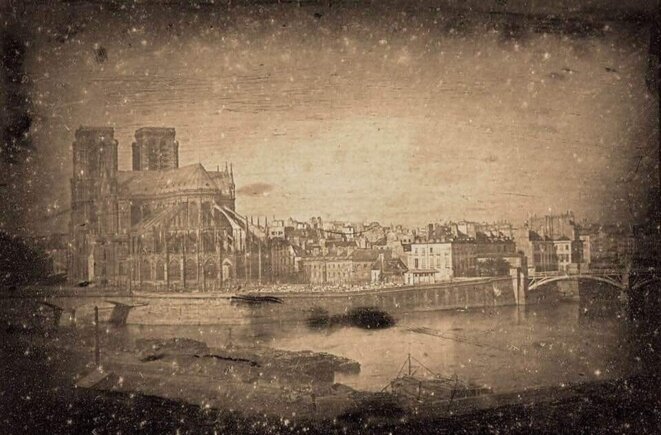 "Remettre l'église au milieu du village" ?