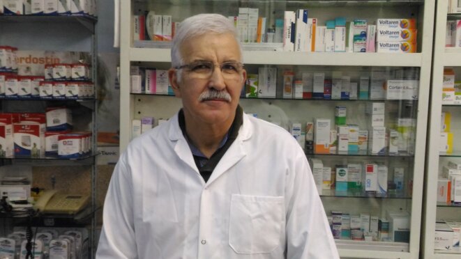 Mardiros Zovikian, dans sa pharmacie. © NC Mardiros Zovikian, dans sa pharmacie. © NC