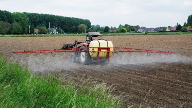 pesticide-maxppp-3348525
