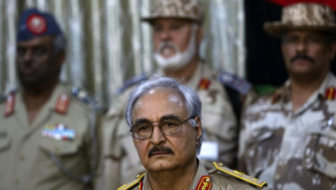 Le « maréchal » Haftar lors d'une conférence à Benghazi le 21 mai 2014. © Reuters / Esam Omran Al-Fetori Le « maréchal » Haftar lors d'une conférence à Benghazi le 21 mai 2014. © Reuters / Esam Omran Al-Fetori