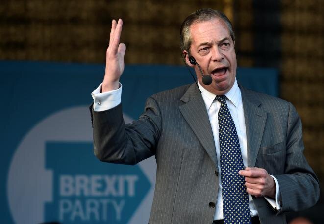 Nigel Farage durante un mitin del Partido del Brexit, el 15 de mayo de 2019 en Merthyr Tydfil, Gales. © Reuters/Rebecca Naden