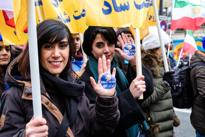 Des Iraniennes manifestent à Paris pour un Iran libre le 8 février 2019 Des Iraniennes manifestent à Paris pour un Iran libre le 8 février 2019
