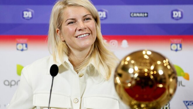 Ada Hegerberg a remporté le premier Ballon d'or féminin. © Reuters Ada Hegerberg a remporté le premier Ballon d'or féminin. © Reuters